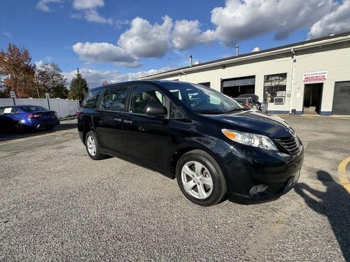 2015 Toyota Sienna L
