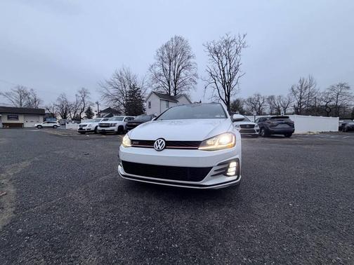 2020 Volkswagen Golf GTI 2.0T SE 4-Door