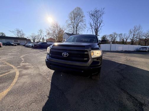 Black 2014 Toyota Tundra SR5