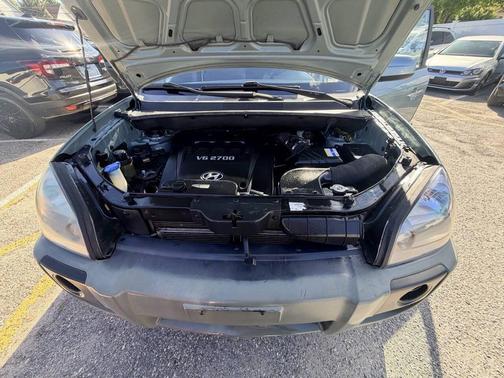 Green 2008 Hyundai TUCSON SE