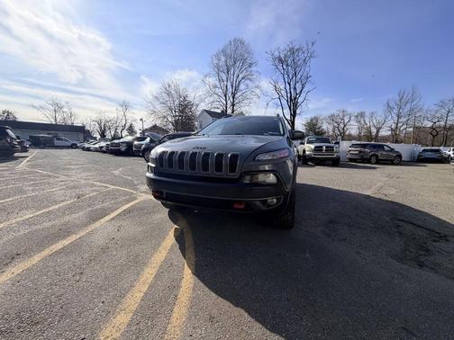 Gray 2014 Jeep Cherokee Trailhawk