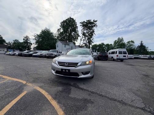 Silver 2014 Honda Accord EX