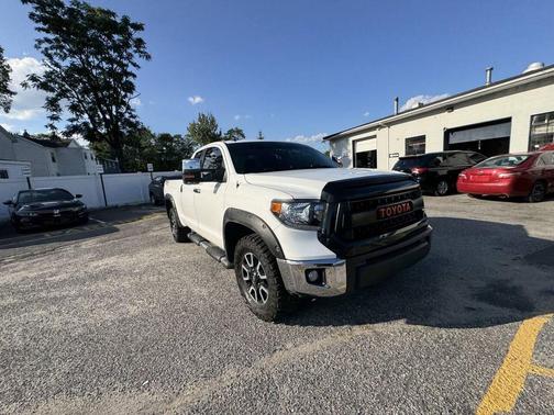 2019 Toyota Tundra SR5