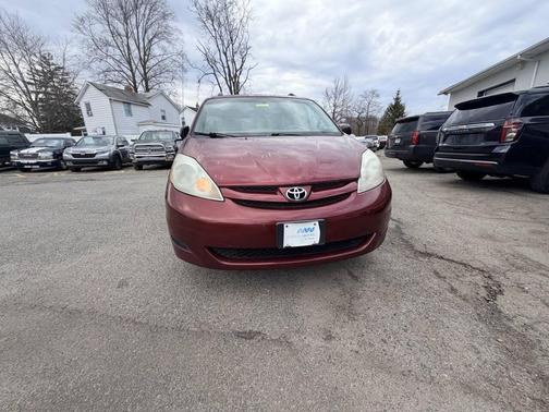 2008 Toyota Sienna LE