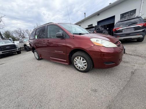 2008 Toyota Sienna LE