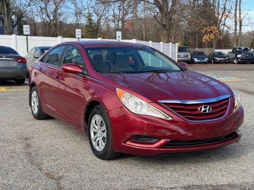 2012 Hyundai SONATA GLS