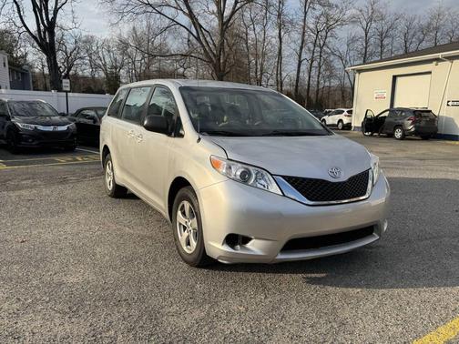 2014 Toyota Sienna L