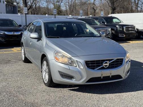 2013 Volvo S60 T5