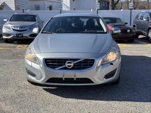 2013 Volvo S60 T5