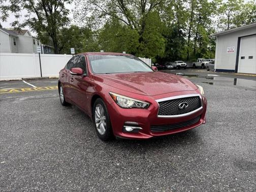 2015 INFINITI Q50 Premium