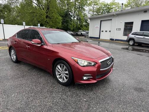 2015 INFINITI Q50 Premium