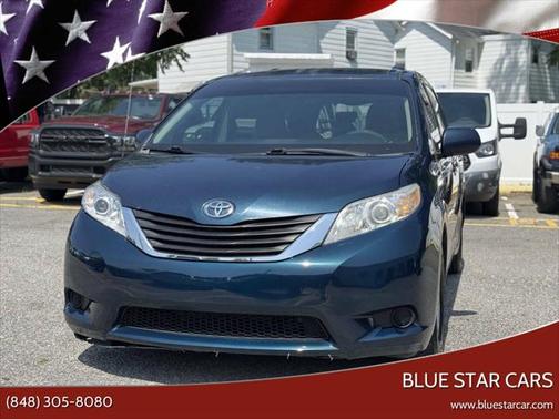 2012 Toyota Sienna LE