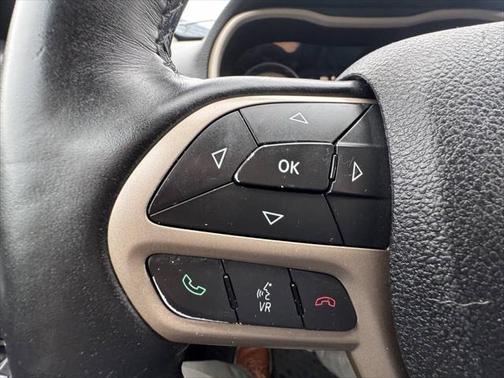 2017 Jeep Cherokee Sport