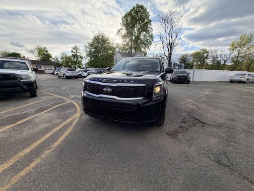 Black 2021 Kia Telluride LX 4dr SUV