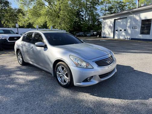 2013 INFINITI G37x Base