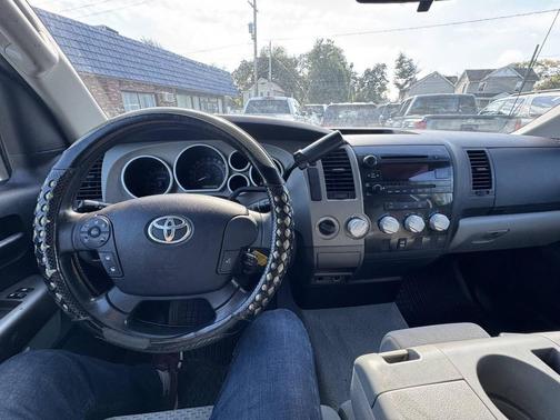2010 Toyota Tundra Grade