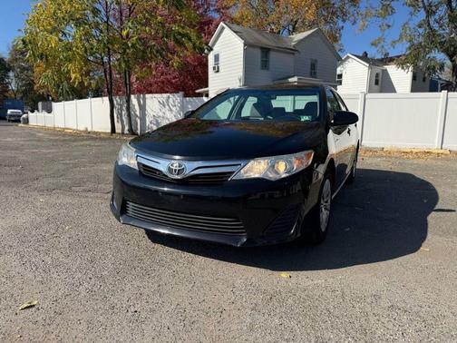 2014 Toyota Camry LE