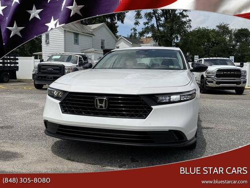 White 2025 Honda Accord SE 4dr Sedan