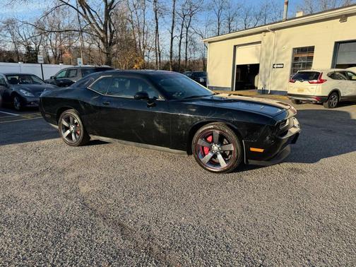 2012 Dodge Challenger SXT