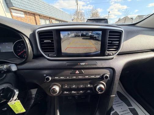 2022 Kia Sportage LX