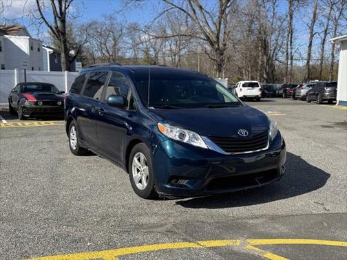 2012 Toyota Sienna LE