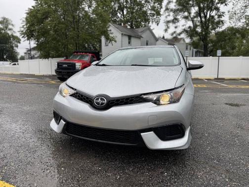2016 Scion iM Base 4dr Hatchback CVT