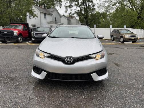 2016 Scion iM Base 4dr Hatchback CVT