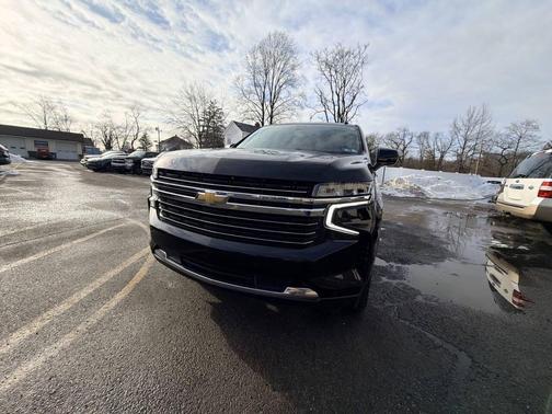 2022 Chevrolet Suburban LT