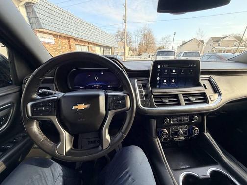 2022 Chevrolet Suburban LT