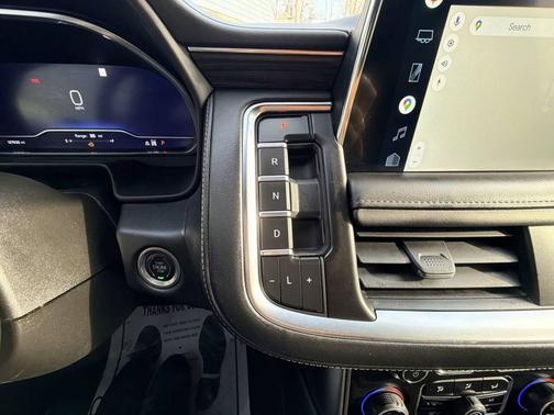 2022 Chevrolet Suburban LT