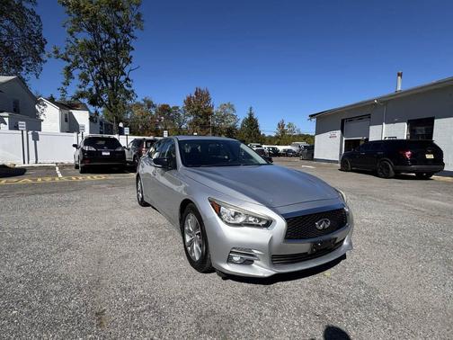 2014 INFINITI Q50 Premium