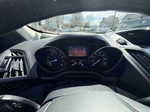 2015 Ford Escape S