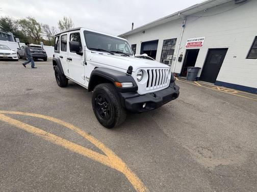 Bright White Clear Coat 2018 Jeep Wrangler Unlimited Sport