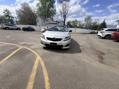 Silver 2009 Toyota Corolla XRS