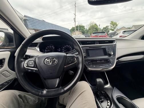 Black 2013 Toyota Avalon XLE Premium