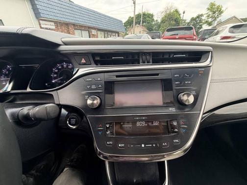 Black 2013 Toyota Avalon XLE Premium