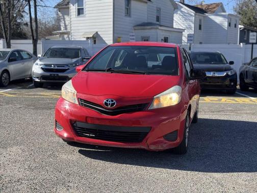2014 Toyota Yaris LE
