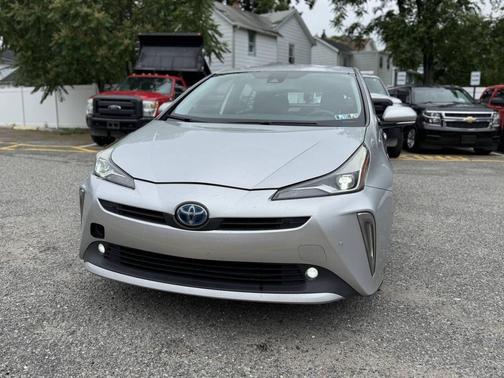 Silver 2019 Toyota Prius LE