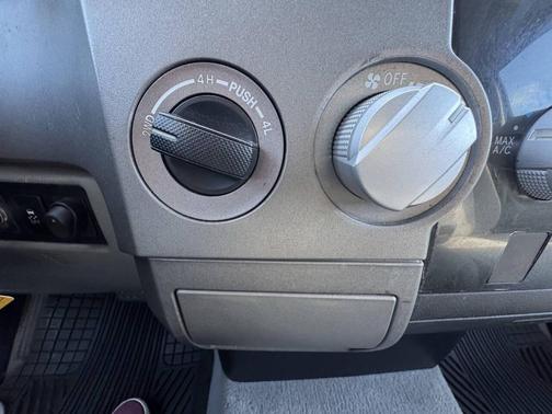 2010 Toyota Tundra Grade