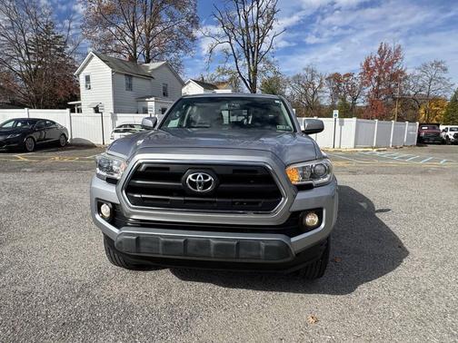 2016 Toyota Tacoma SR5