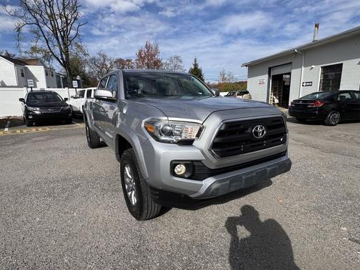 2016 Toyota Tacoma SR5