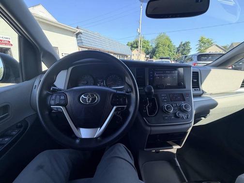 Gray 2017 Toyota Sienna LE