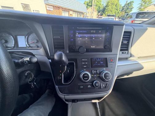Gray 2017 Toyota Sienna LE