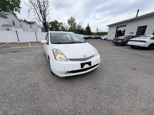 White 2007 Toyota Prius Touring