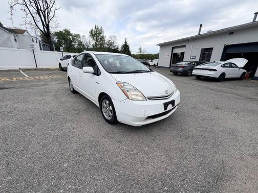 White 2007 Toyota Prius Touring