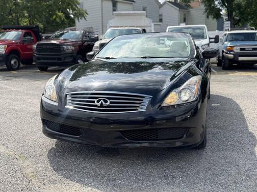 2010 INFINITI G37 Base