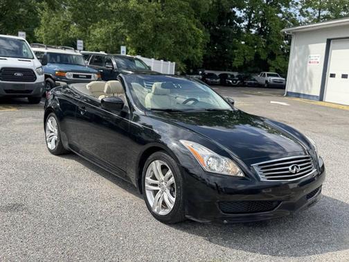 2010 INFINITI G37 Base