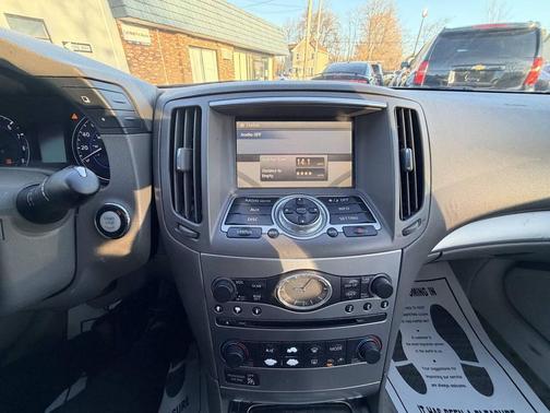 Liquid Platinum 2013 INFINITI G37x Base