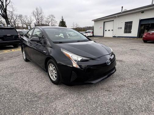 2016 Toyota Prius Two