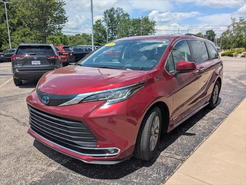 2021 Toyota Sienna XLE 7 Passenger